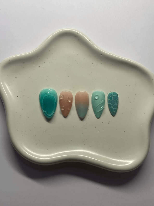 Aqua Aura